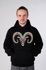 Толстовка, свитшот, футболка с принтом Баран в этническом стиле