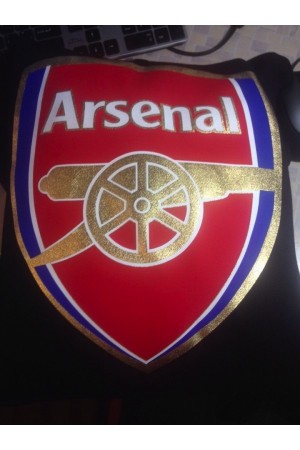 Толстовка с золотой печатью Арсенал, выполненая по макету заказчика