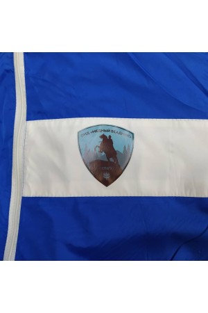 Цветная печать (герб) на ветровке из полиэстера