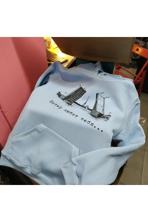 Светло-голубая толстовка с принтом Санкт-Петербург черной пленкой