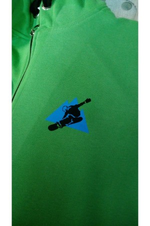 Розничная печать на сноубордической толстовке