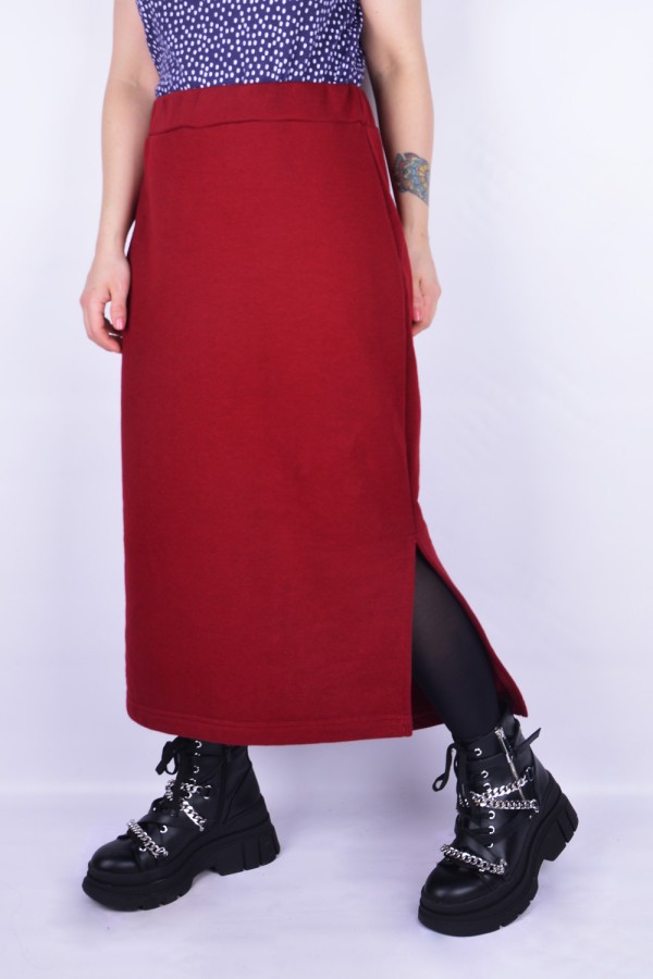 Юбки из футера Юбка из футера длинная с разрезом однотонная бордовая 4 Юбка из футера длинная с разрезом однотонная бордовая Магазин Толстовок Юбки из футера