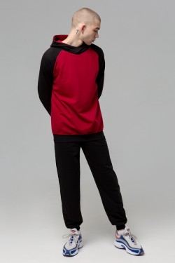 Мужской спортивный костюм летний: бордовая худи реглан с черным рукавом и черные брюки