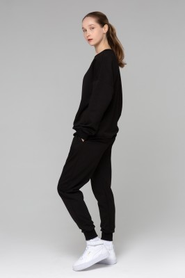 Летний спортивный костюм женский легкий подходит для тренировок. Однотонный, без рисунка, лаконичный современный дизайн.