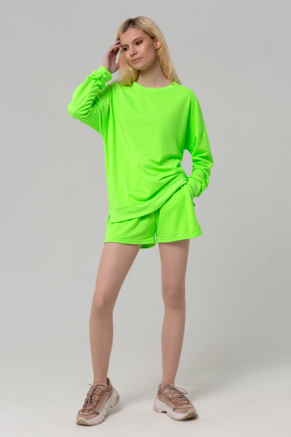Летний женский спортивный костюм неоновый зеленый: свитшот с рукавом оверсайз и шорты    Магазин Толстовок Летние костюмы: тонкий свитшоты и шорты 