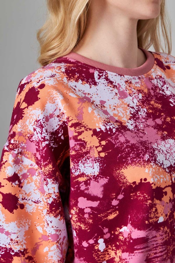 Летний яркий костюм: футболка оверсайз и шорты с высокой талией с принтом акварель   Магазин Толстовок Летний костюм: футболка оверсайз и шорты