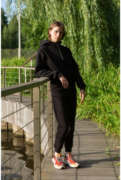 Женский зимний спортивный костюм премиум: черная толстовка на молнии с капюшоном и брюки 