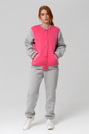 Женский спортивный костюм: розовый бомбер и серые брюки