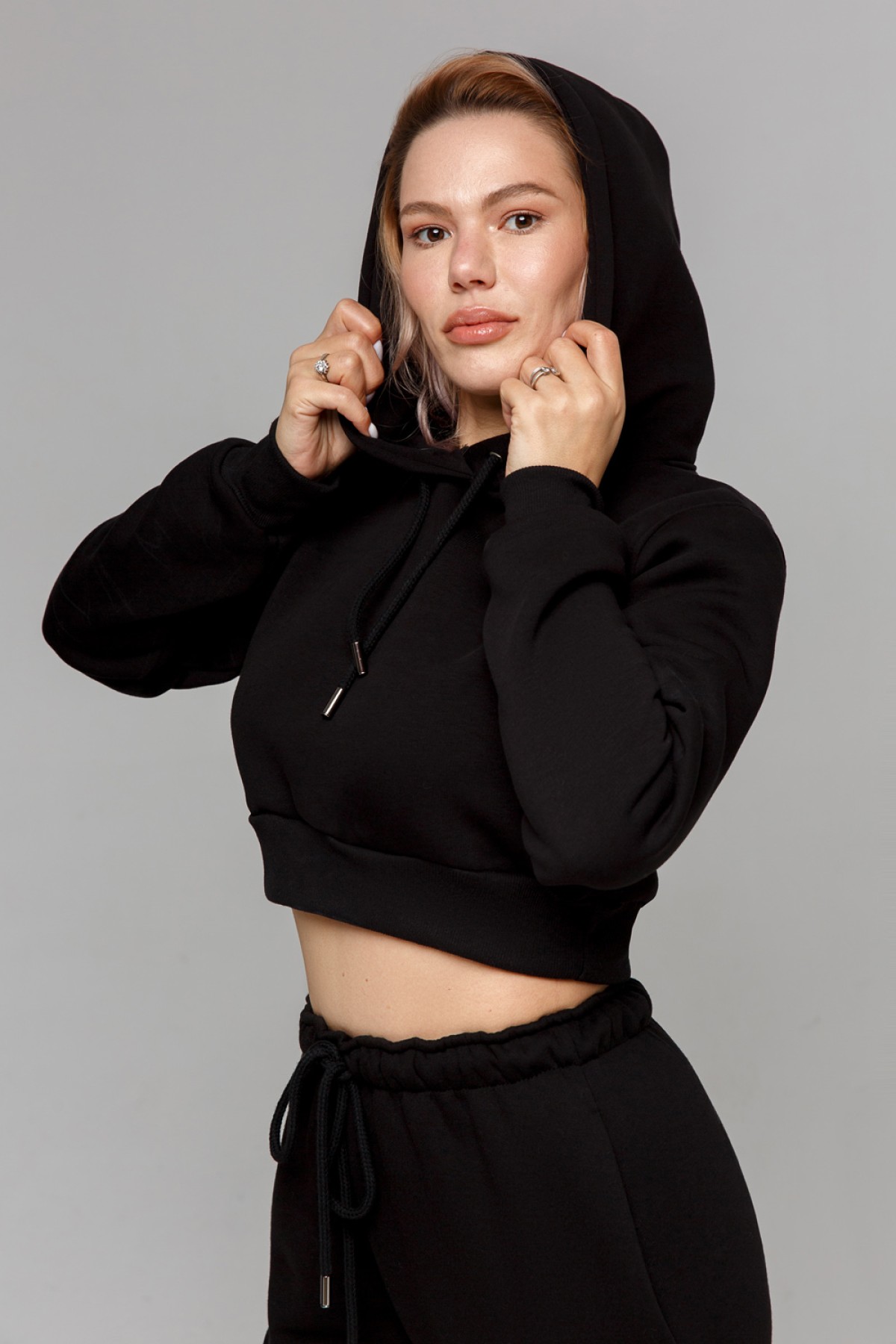 Crop-Top-Hoodie & Joggers Sport BLACK - костюм женский короткая худи и джоггеры — фото 4