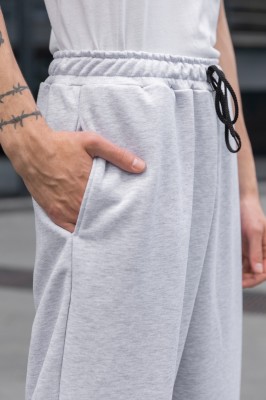 Спортивные штаны из футера на весну-лето точно вам понравятся. Примерьте в шоуруме и закажите оптом для вашего проекта. Спорт штаны подойдут для йо...