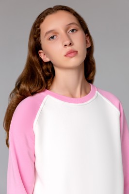 Свитшот с начесом плотный зимний заказать оптом, мы также делаем печать лого. Мужские и женские модели. Швейное производство в Москве. Качественные...