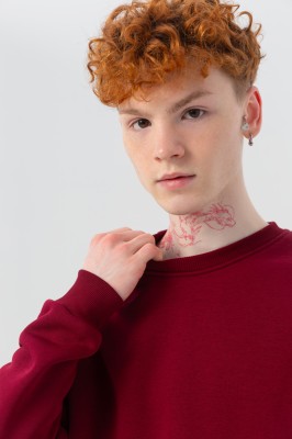 Купить свитшот отличного качества по разумной цене можно здесь. У нас вы можете заказать 1 шт или оптовую партию по специальным ценам.