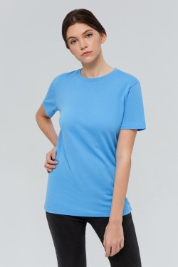 Голубая футболка женская