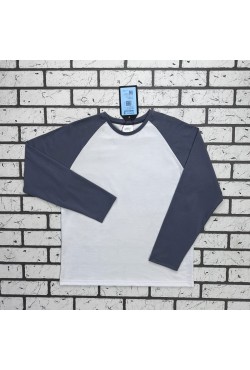 Мужской лонгслив белый с серым (бетон) контрастный трикотажный белая основа серый рукав