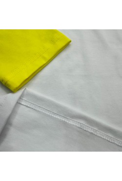 Мужской лонгслив белый-желтый контрастный трикотажный белая основа, желтый рукав