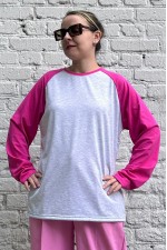  Longsleeve grey-fuchsia woman XS-38-40-Woman-(Женский)    Женский лонгслив реглан серый-меланж с ярко-розовым контрастный трикотажный серая основа розовый рукав 