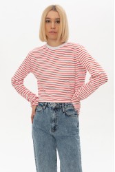 Лонгслив в полоску белый трикотажный женский укороченный