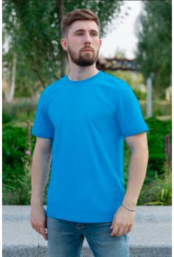 Мужская голубая футболка