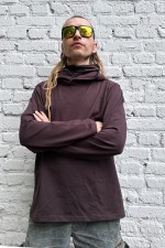 Худи на лето с капюшоном однотонные МУЖСКИЕ Мужской рашгард коричневый спортивный трикотажный с капюшоном, с маской 3 Мужской рашгард коричневый спортивный трикотажный с капюшоном, с маской Магазин Толстовок Худи на лето с капюшоном однотонные МУЖСКИЕ