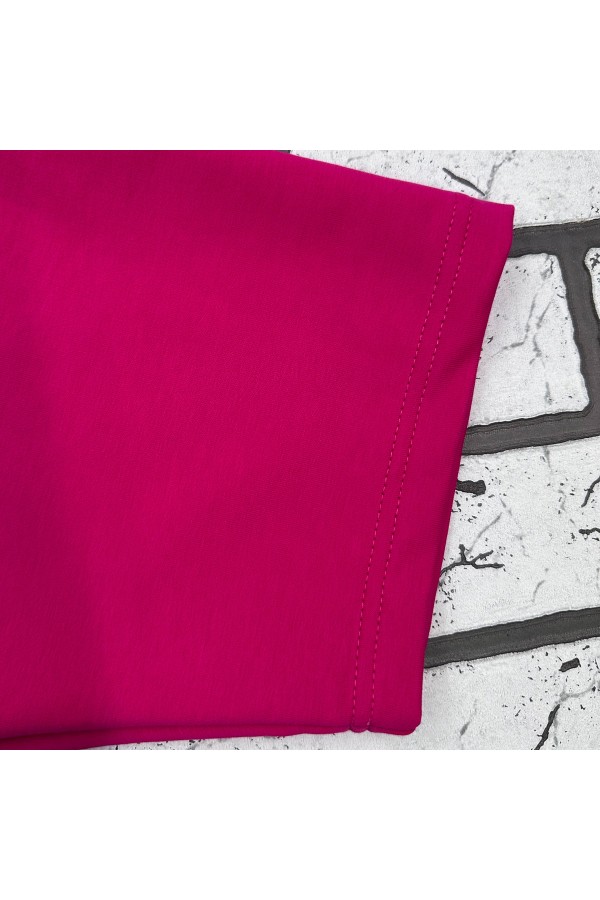 Hooded T-shirt Oversize «RoXy» - Фото на девушках RoXy - Футболка оверсайз с капюшоном фуксия (ярко-розовая) 6 RoXy - Футболка оверсайз с капюшоном фуксия (ярко-розовая) Магазин Толстовок Hooded T-shirt Oversize «RoXy» - Фото на девушках