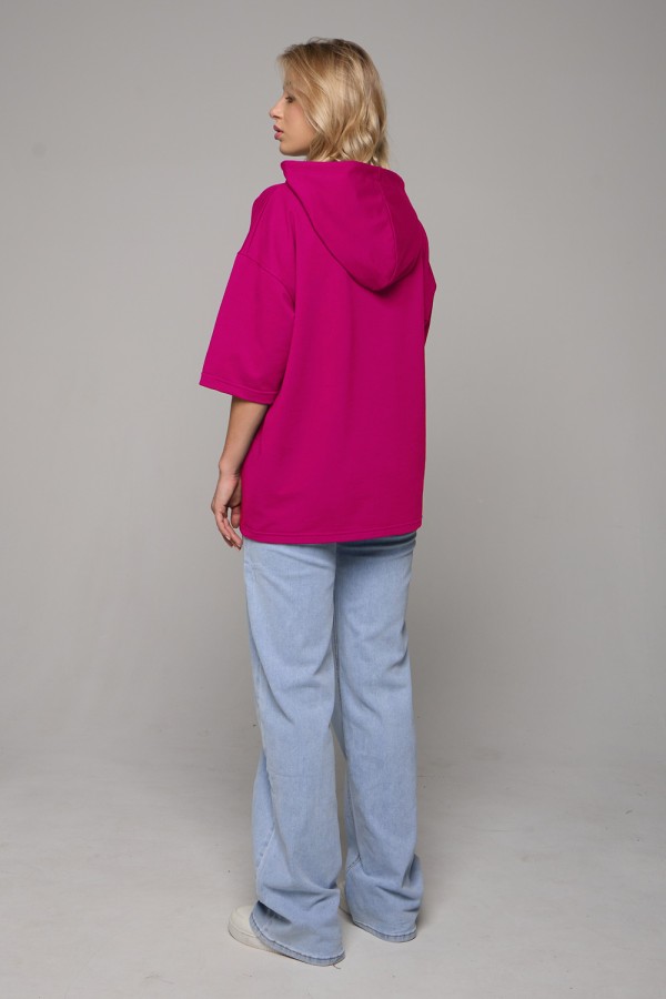 Hooded T-shirt Oversize «RoXy» - Фото на девушках RoXy - Футболка оверсайз с капюшоном фуксия (ярко-розовая) 3 RoXy - Футболка оверсайз с капюшоном фуксия (ярко-розовая) Магазин Толстовок Hooded T-shirt Oversize «RoXy» - Фото на девушках