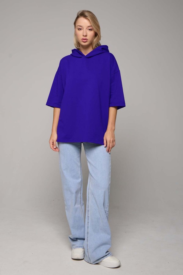 Hooded T-shirt Oversize «RoXy» - Фото на девушках RoXy - Футболка оверсайз с капюшоном васильковая унисекс 1 RoXy - Футболка оверсайз с капюшоном васильковая унисекс Магазин Толстовок Hooded T-shirt Oversize «RoXy» - Фото на девушках