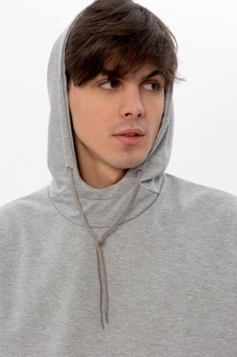 Тонкая толстовка мужская с просторным двойным капюшоном прекрасно подходит для лета или для помещения. Подойдет в качестве худи для спорта.