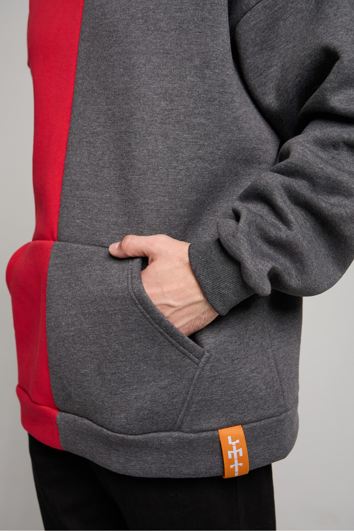 !LiMiTi МодельHalf&Half Blank Oversized MAN — фото 5