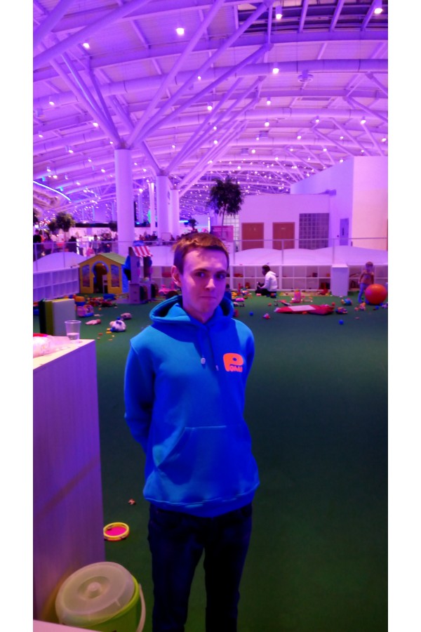  25 толстовок взрослых и подростковых, для детского центра Рома    25 толстовок взрослых и подростковых, для детского центра Рома, с ярким сочным принтом флюрной оранжевой пленкой 