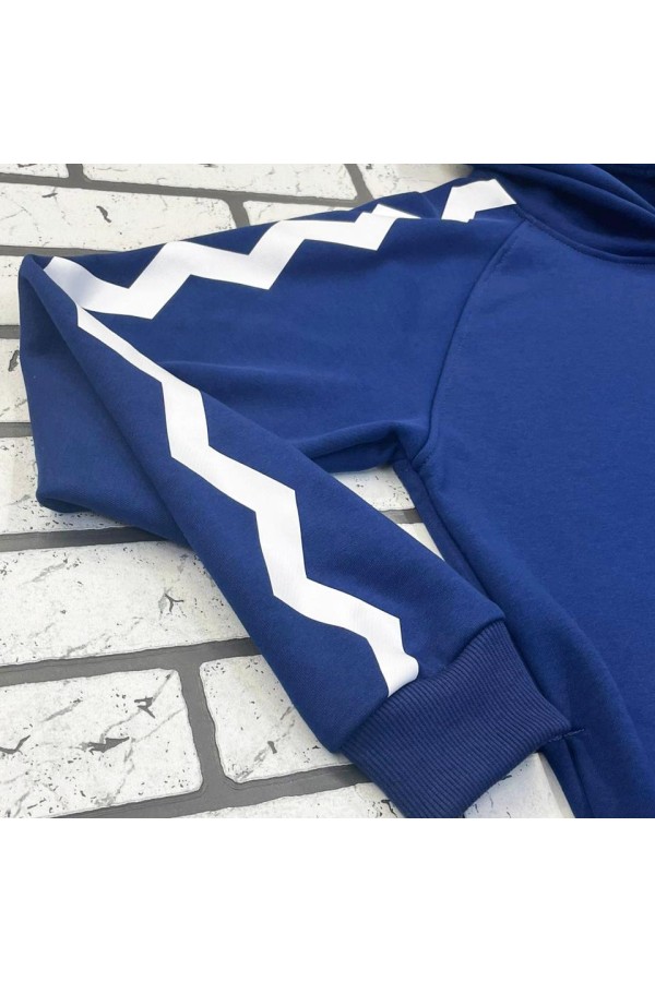 Нанесение логотипов на крой в Москве под заказ, пошив худи